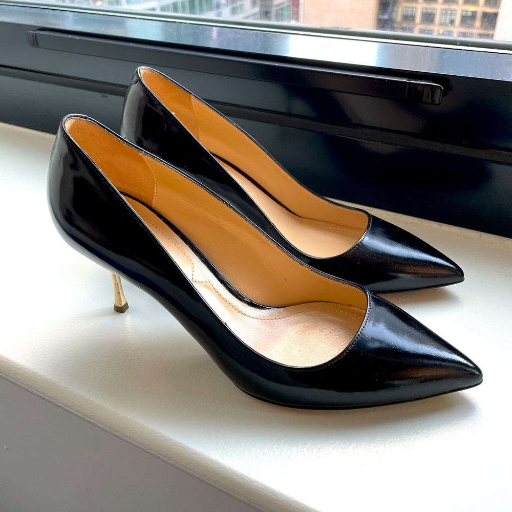 Nicholas Kirkwood gold heels